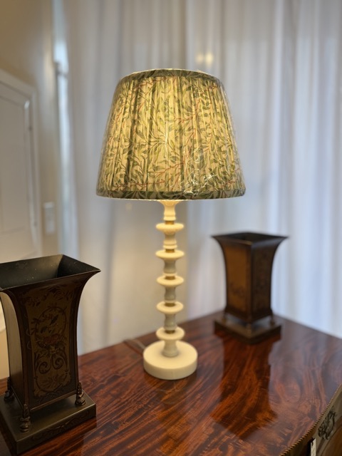 WhiteStone Lamp